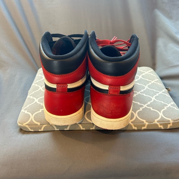 Air Jordan 1 Retro High OG 'Bred Toe' - Picture 12 of 12